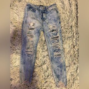 Ripped Jeans!💙